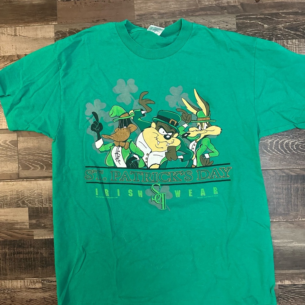 Vintage 1997 Irish Wear Looney Tunes St Patrick’s Day Tshirt Size Large Open